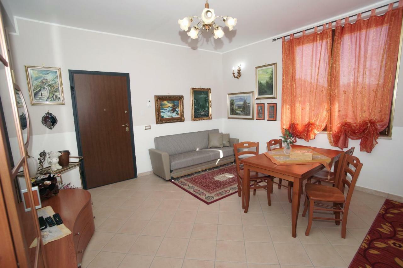 Arcobaleno Apartment Фонді Екстер'єр фото